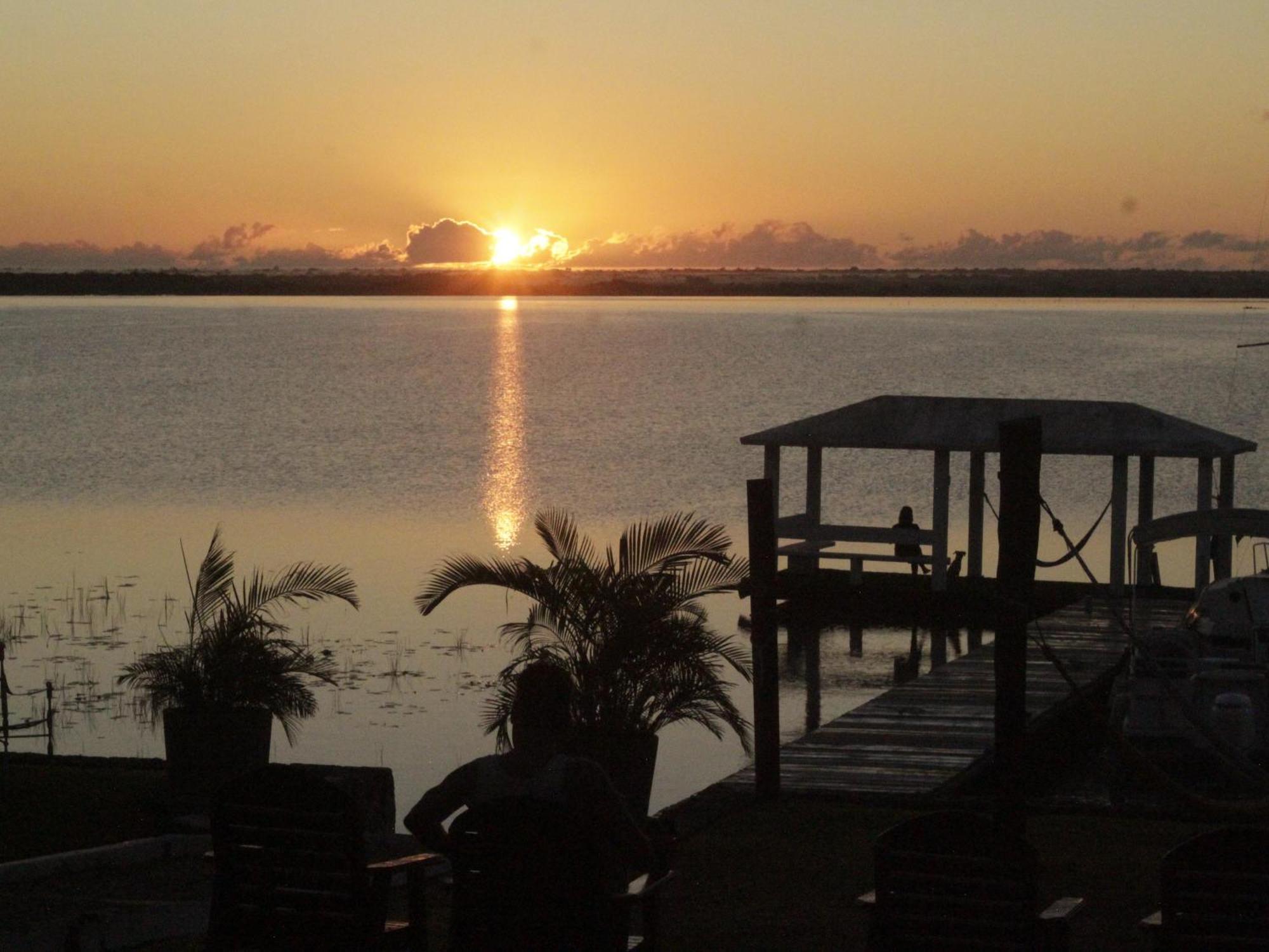 Tropic Bacalar Hotel Exterior photo